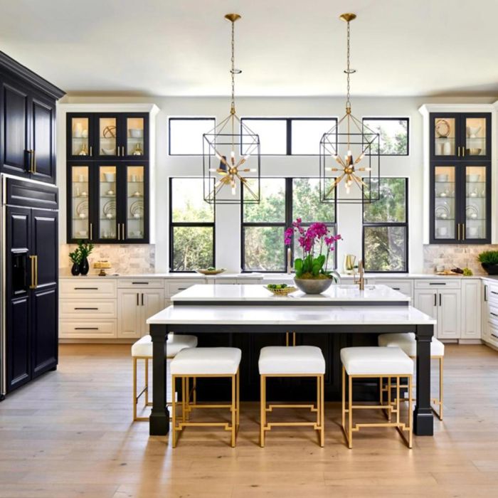Hudson Valley Lighting Group Glendale Chandelier 13 lights